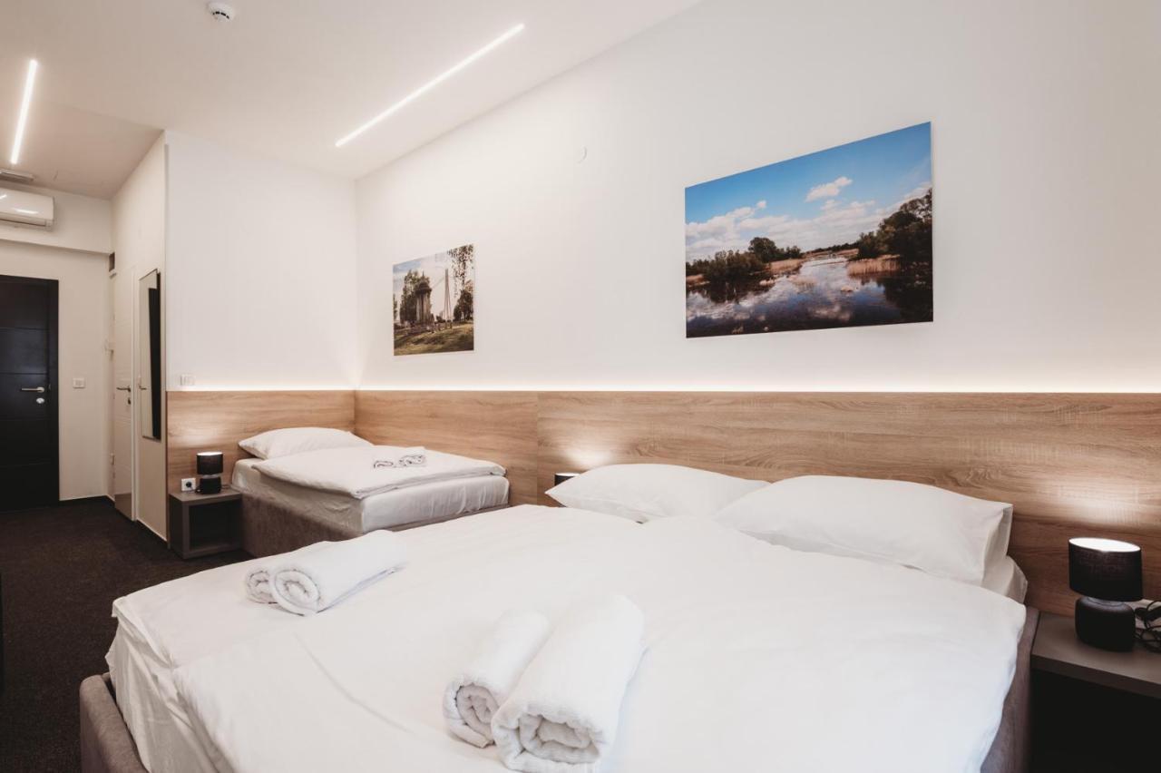Hotel Bells Osijek Extérieur photo